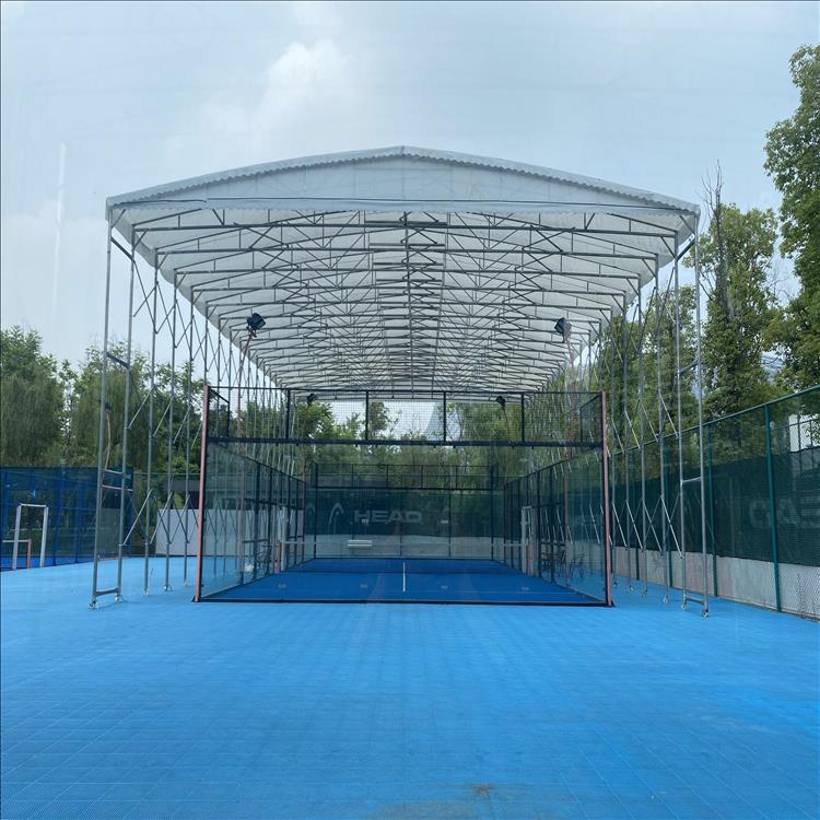 篮球场遮阳篷 一键伸缩 加工成型方便_湖南惠谦钢结构工程 -